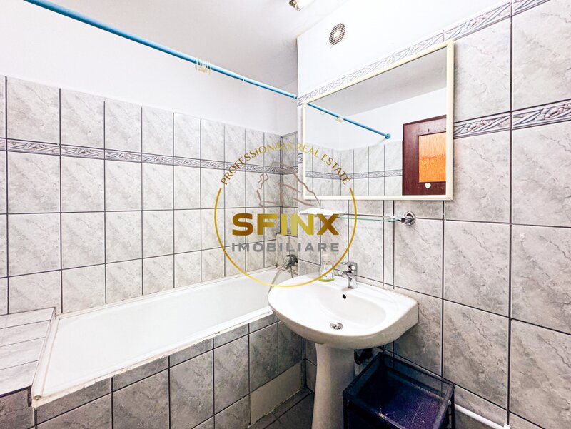 Piata Romana, metrou, 3 camere, nemobilat