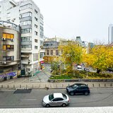 Piata Romana, metrou, 3 camere, nemobilat